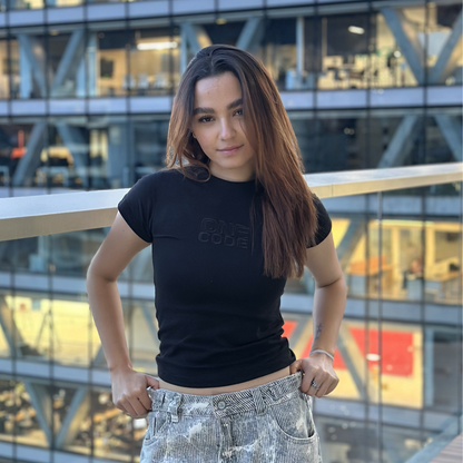 Camiseta Código Sombra - BBY TEE